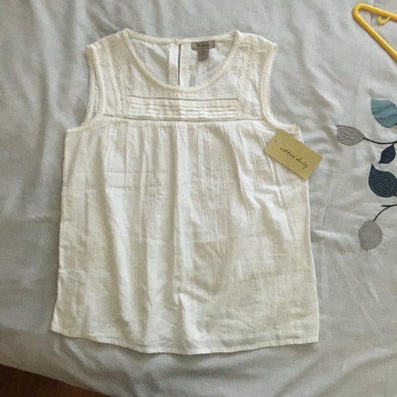 Woman's top - Picture 1 of 4